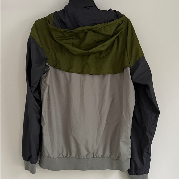 Mens Nike Jacket - Picture 6 of 6